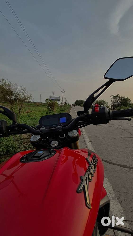 Pulsar ns 400 z 2024