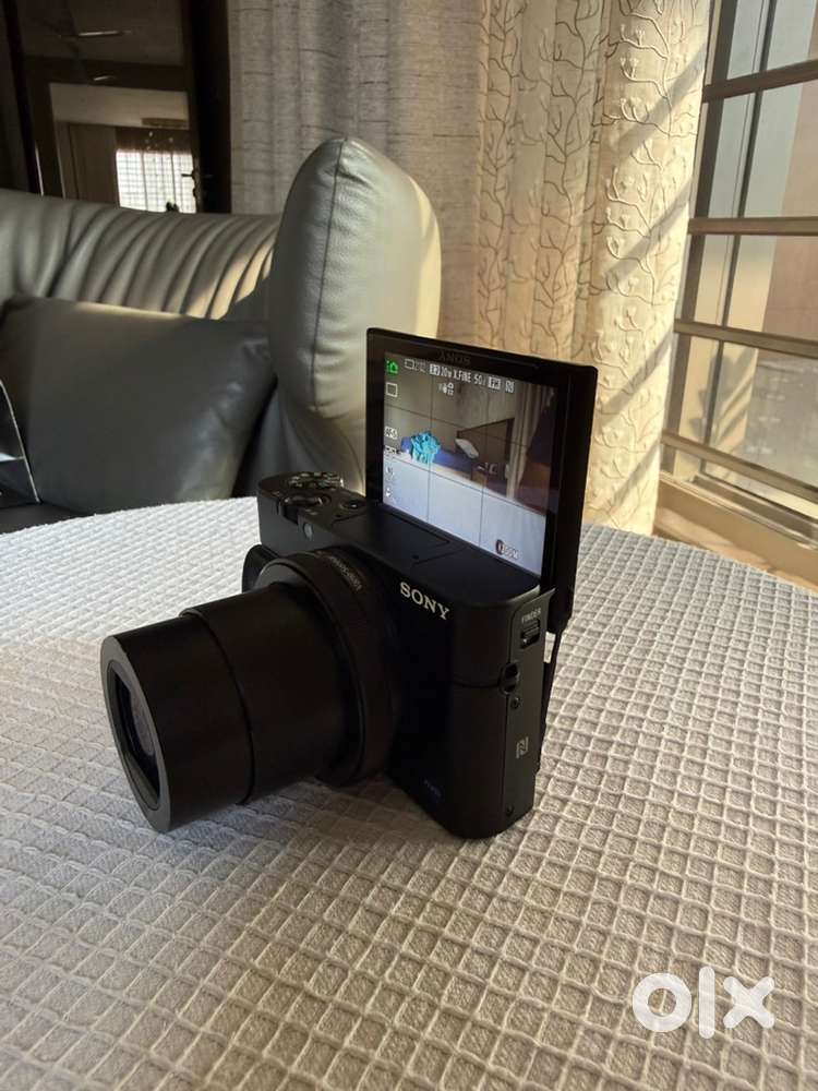 Sony Alpha Pocket Camera RX100M3