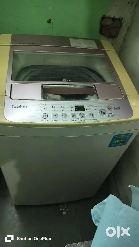 Sell LG Top Load washing machine  6 kg