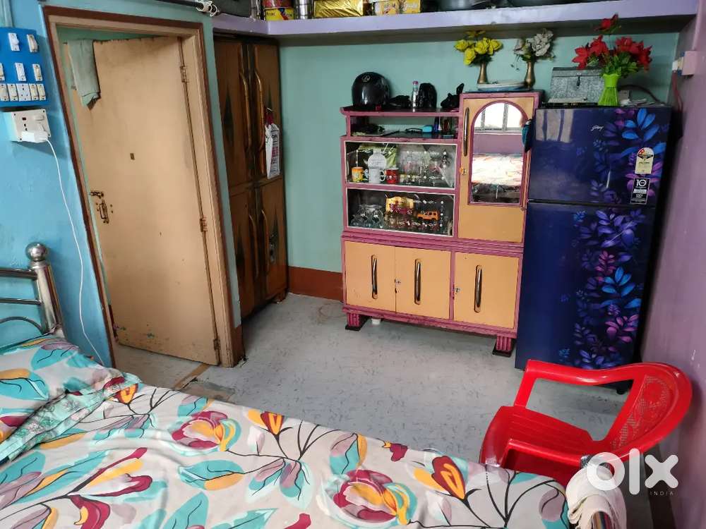 2bhk flat sale available ready to move Rai Charan Ghosh Lane, No Loan