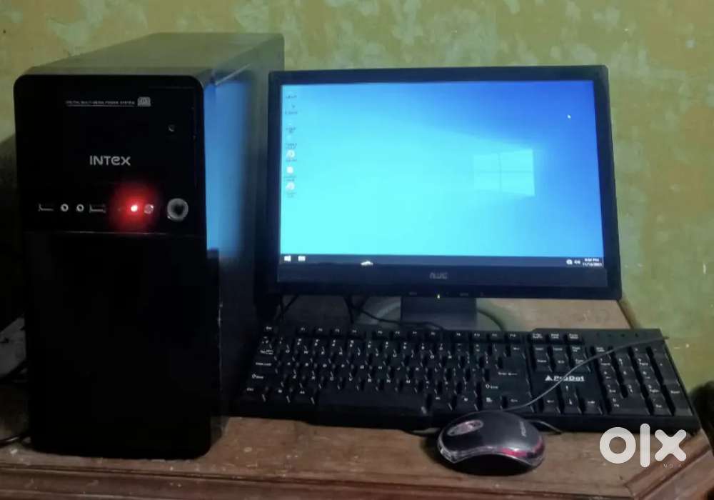 Desktop computer pc monitor set sale