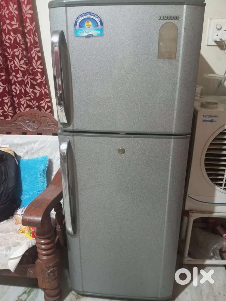 Double door fridge