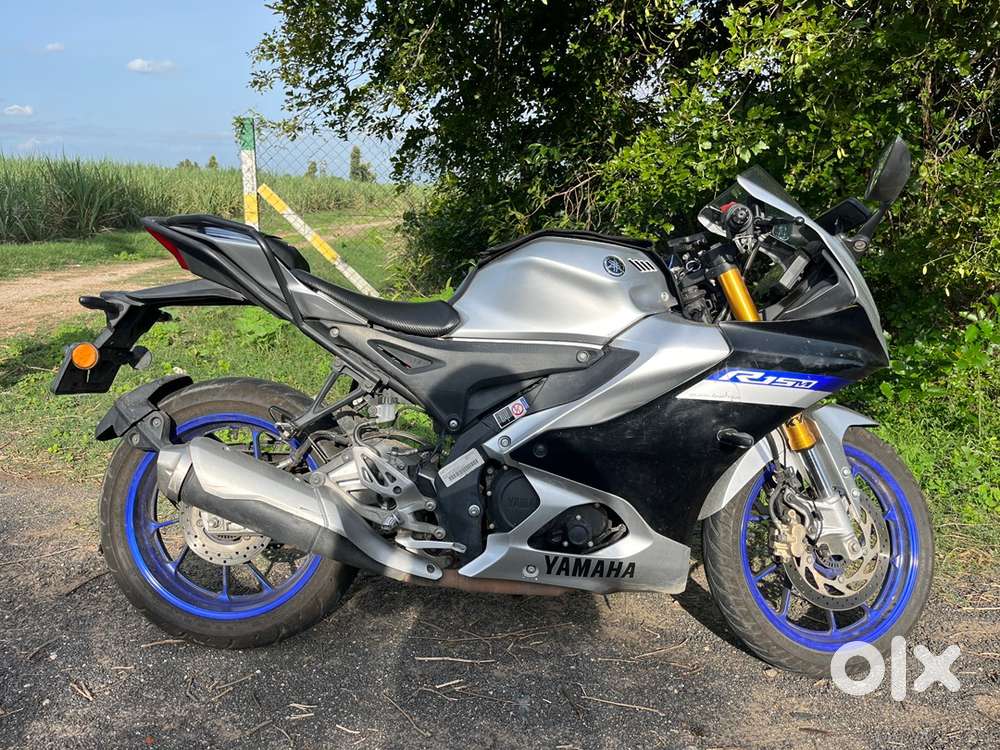 YAMAHA R15M