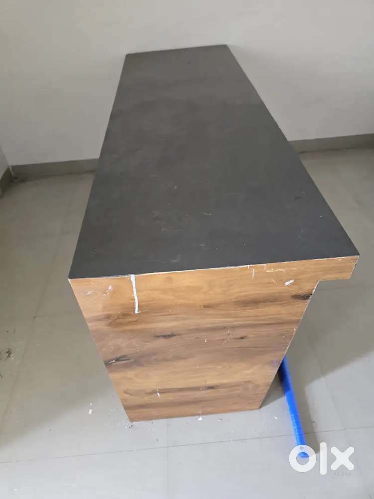 Counter table