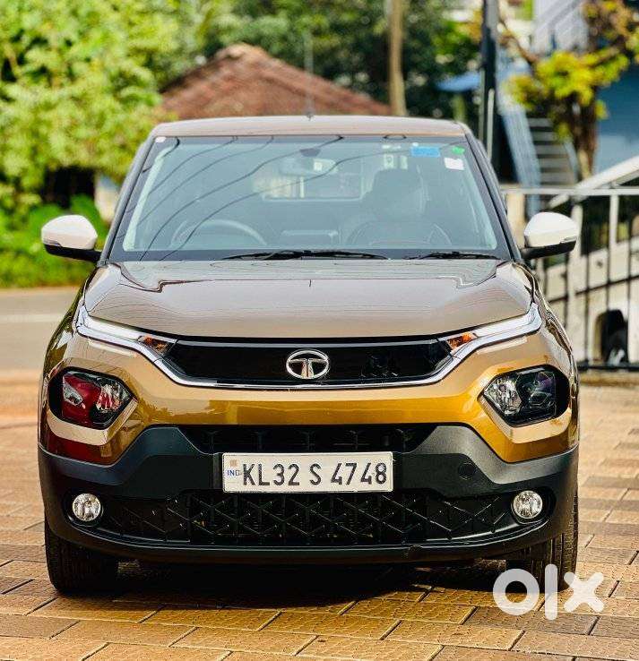 Tata Punch Accomplished AMT, 2022, Petrol