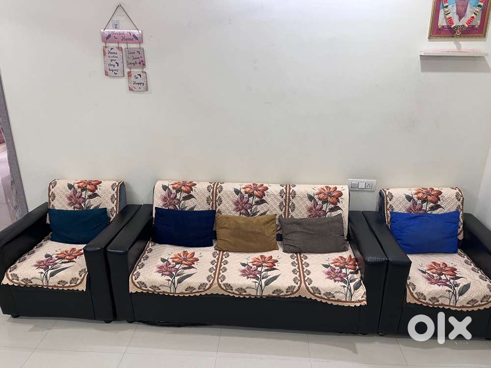 5 seater long sofa