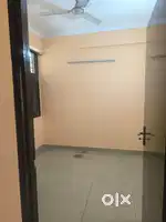 Gaur Green Vista, 2BHK +Study, 11th Floor, ₹25,000