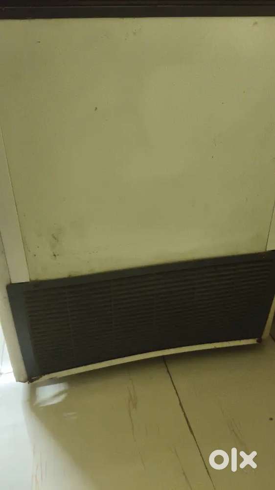 Di fridge sale 15000rs 2yr old