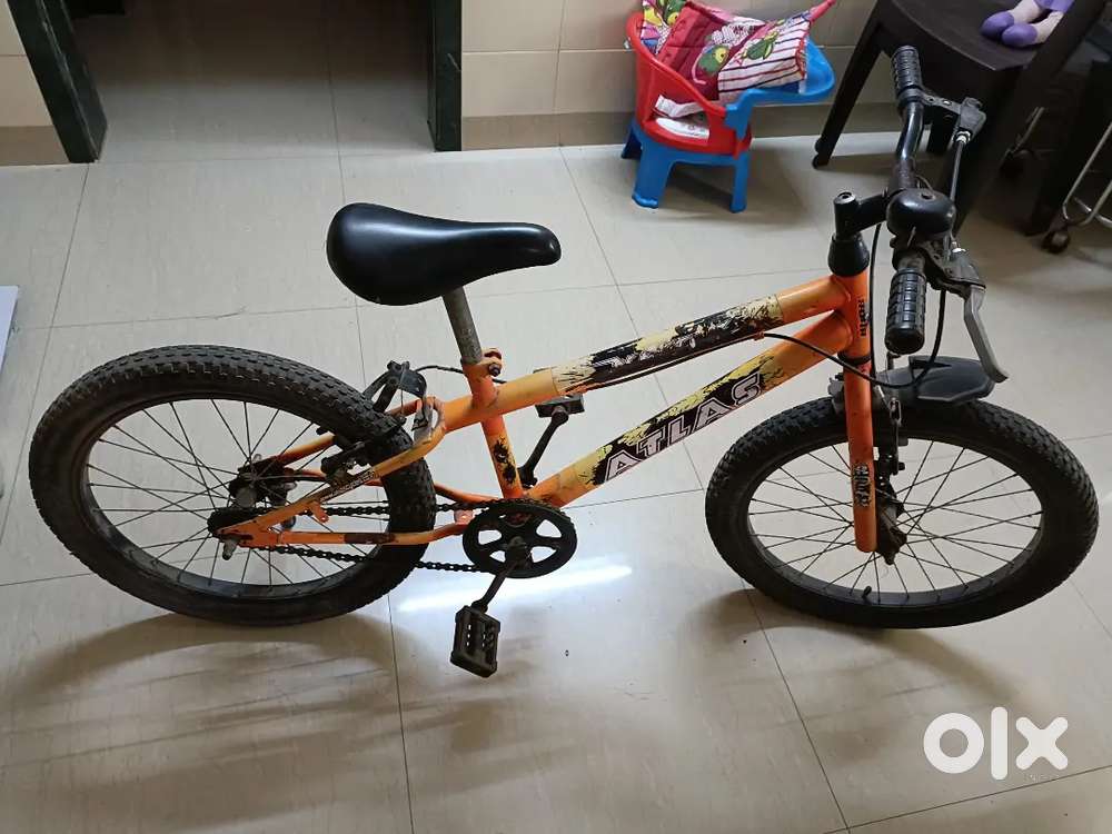 Sell unused new condition ATLAS cycle