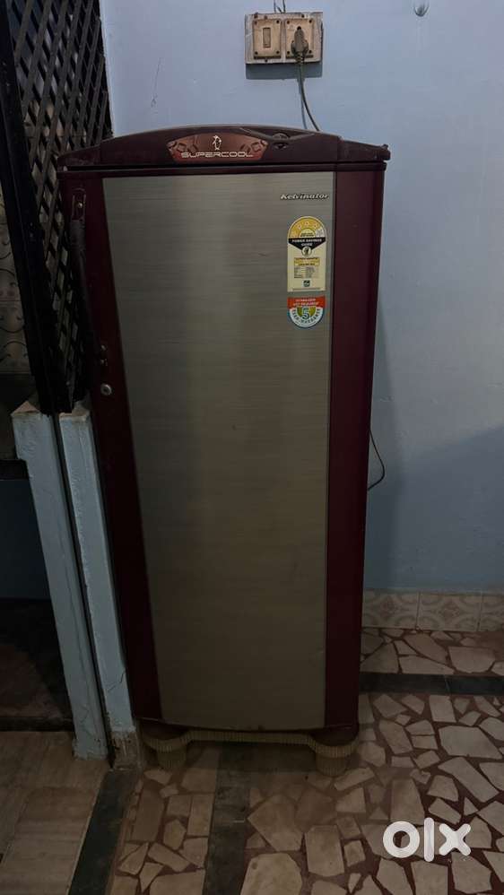 Kelvinator single door 4 star  210 lt fridge