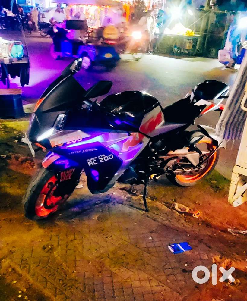 KTM RC 200 MODEL 2022