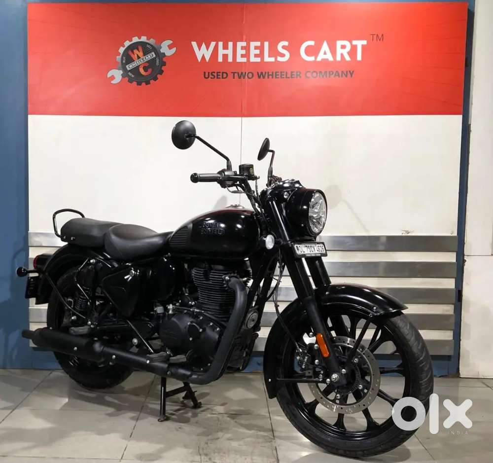 Royal Enfield Classic 350 Stealth Black