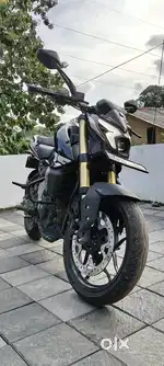 Pulsar NS 400 Z