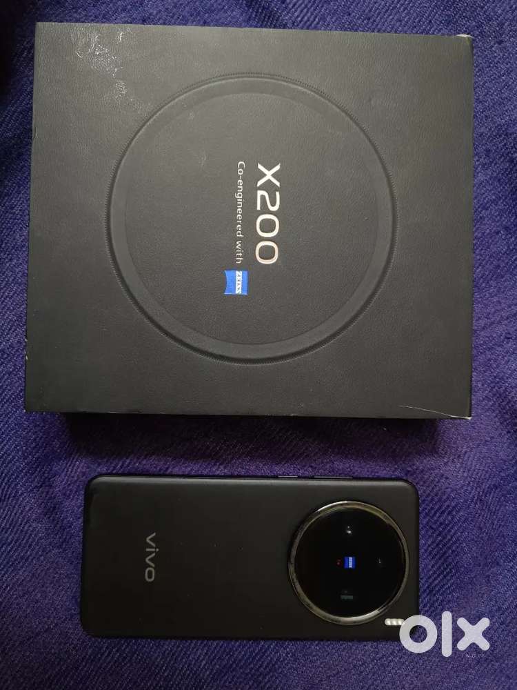Vivo X200 is for sale for 58000 and its negotiable
