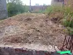33 GAJ PLOT NEAR MAIN ROAD