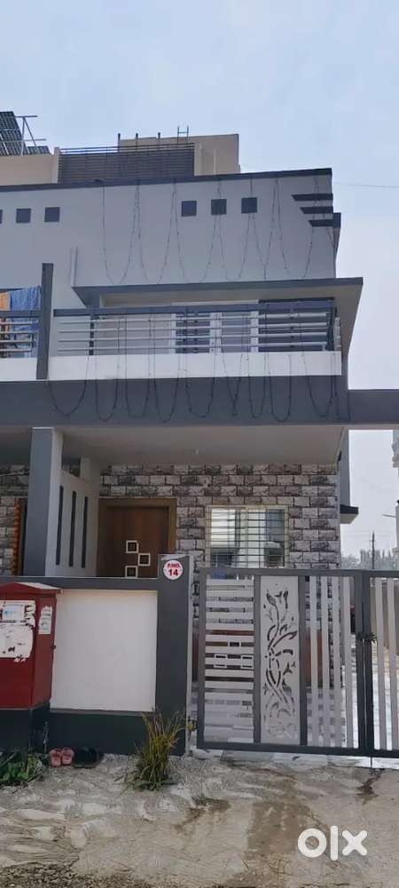 2BHK Corner Row House for Rent. Family preferred.
