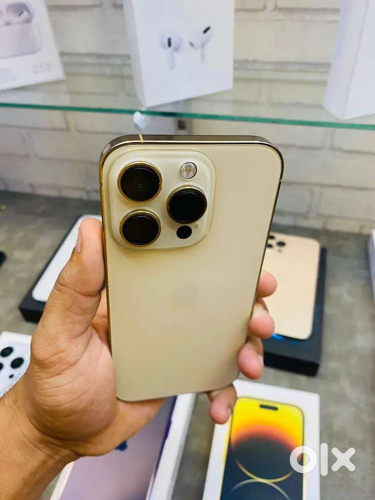 iPhone refurbished available