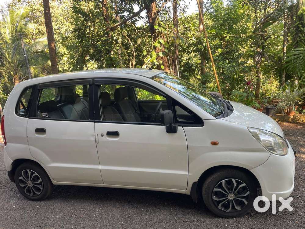Maruti Suzuki Estilo 2009