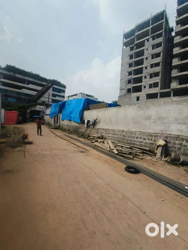 1085 SQ YDS CORNER COMMERCIAL OPEN PLOT FOR SALE SHAIKH PET