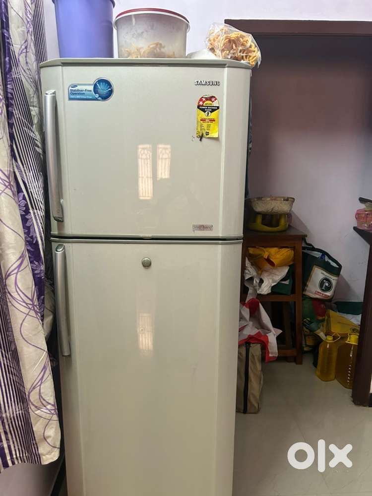 Fridge 315 Liters Samsang brand wants to sell