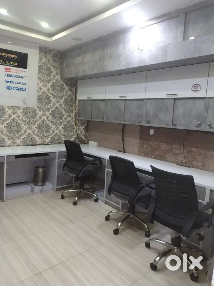 800 sqft full furnish office ready to move sikandarbagh hazratganj Lko