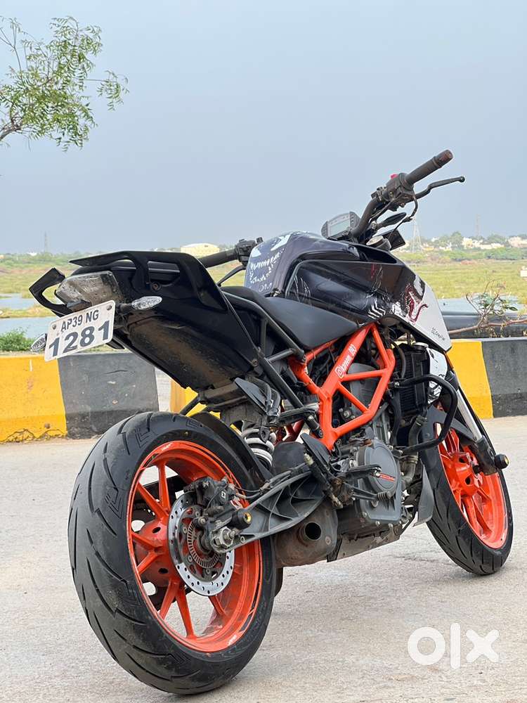 Duke 250 bs6 good condition just want one visit to the showroom