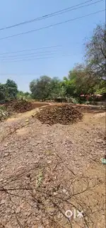 Best commercial property Infront of school
