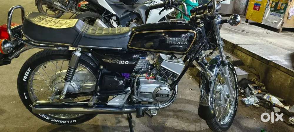 A black rx 100
