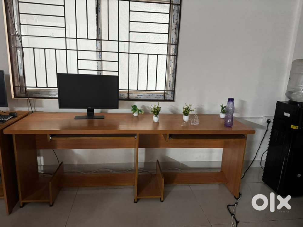 Office wooden computer tables-excellent condition -perfect for works