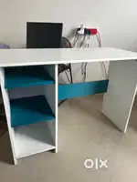 Desktop table /Office Table /Computer Table