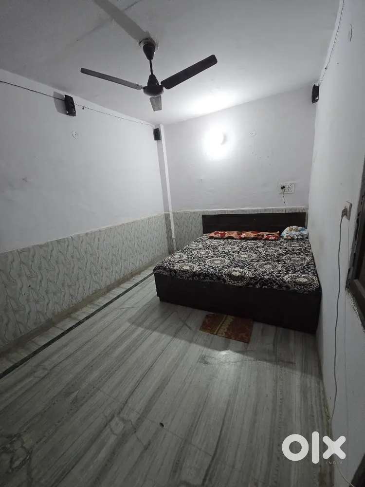 1 bhk flat on rent