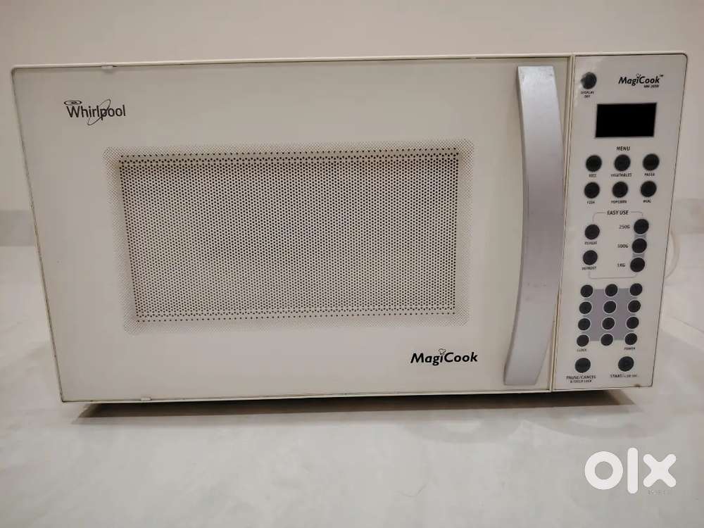 Whirlpool Microwave, very good condition, fully working