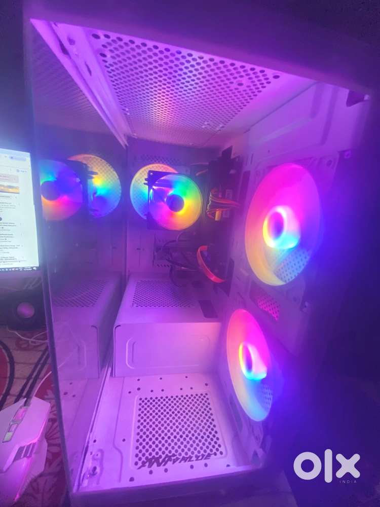 Gaming pc full sat up