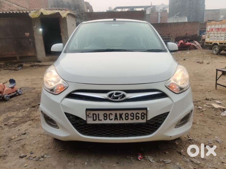 Hyundai i10 Sportz, 2015, Petrol