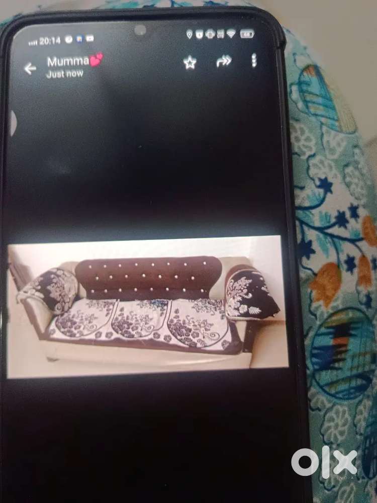 Sofa chair and center table