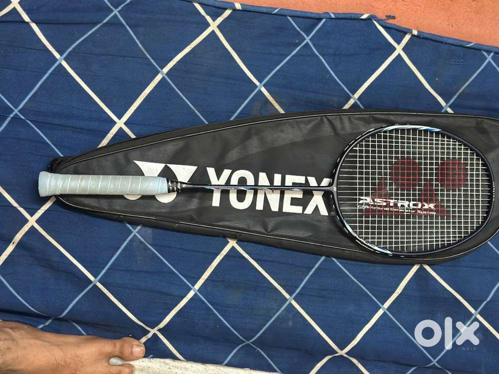 Yonex badminton racket