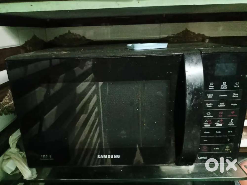 Samsung microwave oven 21liter.