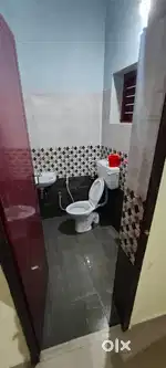 Room for rent or hostel near thampanoor,thycaud with attached bathroom
