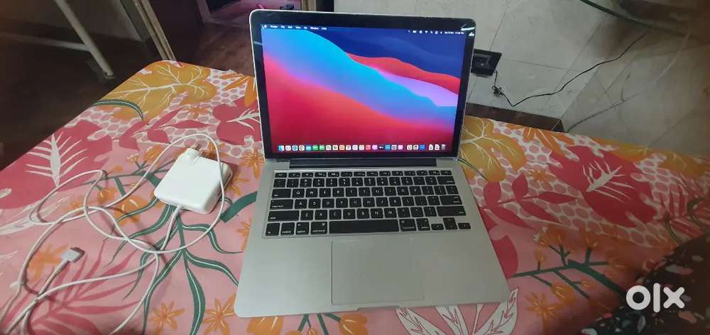 Macbook pro in mint condition 2014