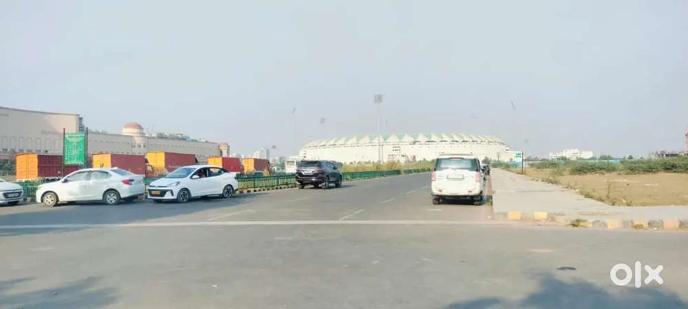 ग्रीन कॉरिडोर इकाना स्टेडियम के नजदीक आवासीय प्लॉट