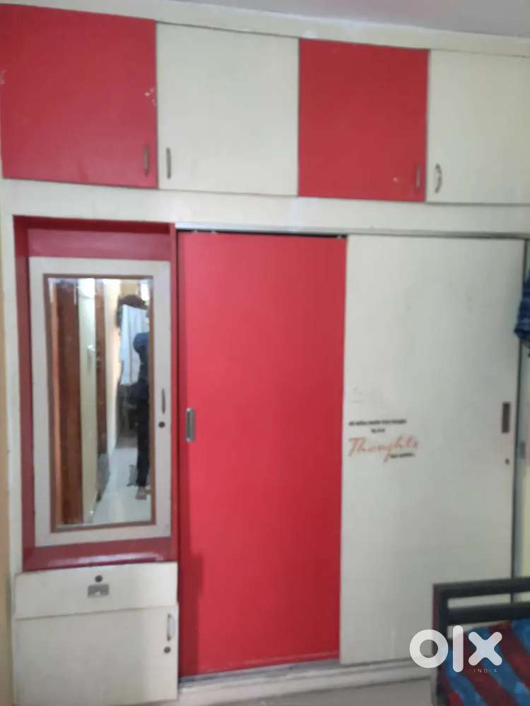 1 BHK Semi furnished Flat and PG available