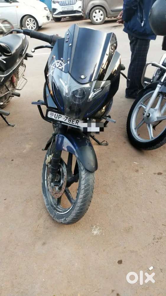 Bajaj Palsar 220 DTS-I F for sale.