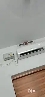 1 ton loyd inverter ac neat and clean