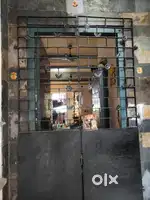 Spacious 3 bhk appartment with 2 bathrooms south and north facing