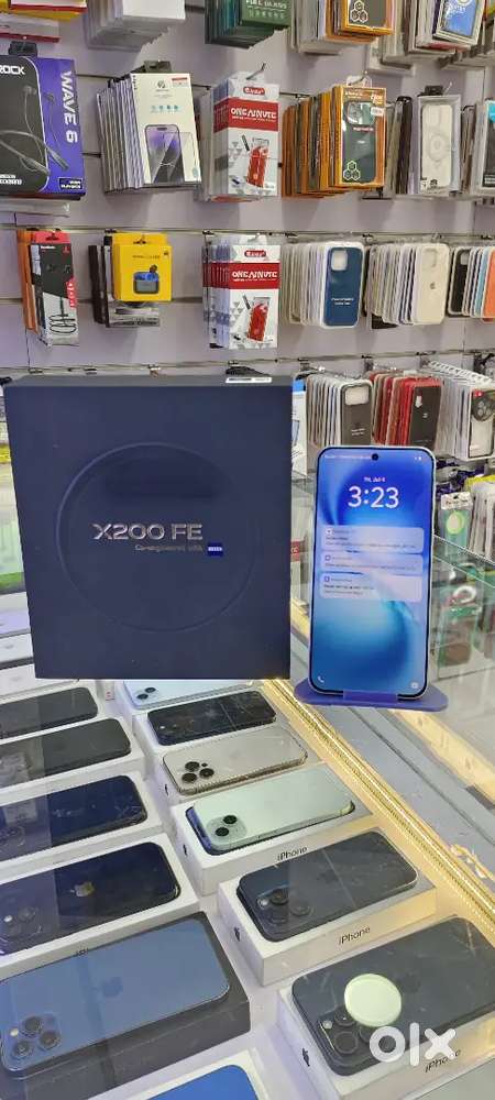 VIVO X200FE 16/512GB BLUE 6 MONTHS ABOVE WARRENTY REMANING