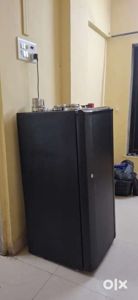 Sharing room for men