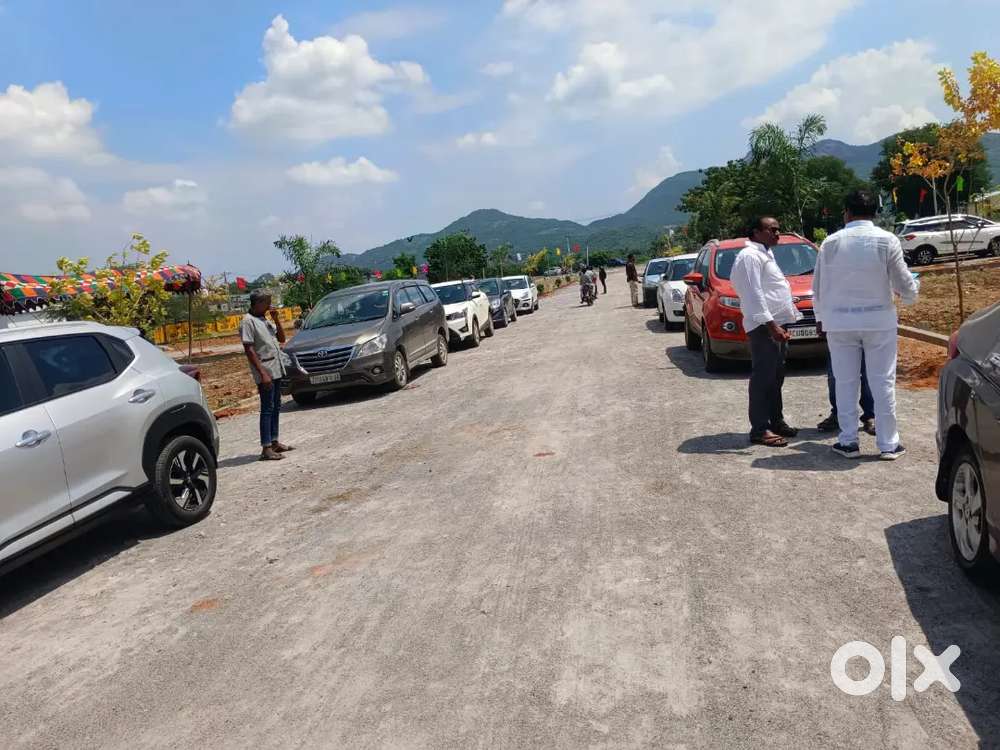 Open Plots For sale in Guntur To Narasaraopet Road Facing