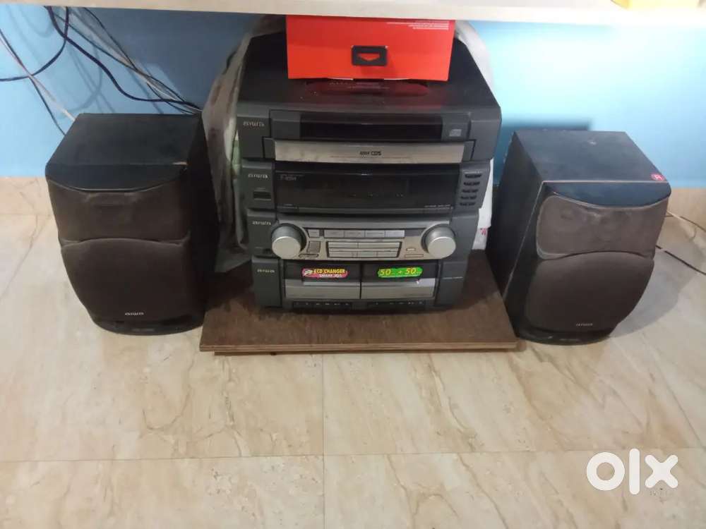 Bose music system 1 tone old aiwa music system good condition