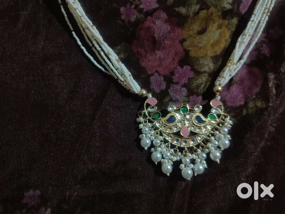 Beads and kundan Necklace and earrings