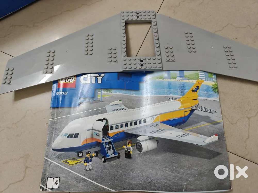 Lego 60262 passenger airplane